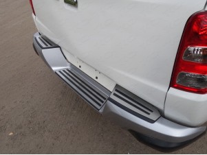 Накладки на задний бампер шлифованный лист 3 штуки для Mitsubishi L200 № MITL20015-42